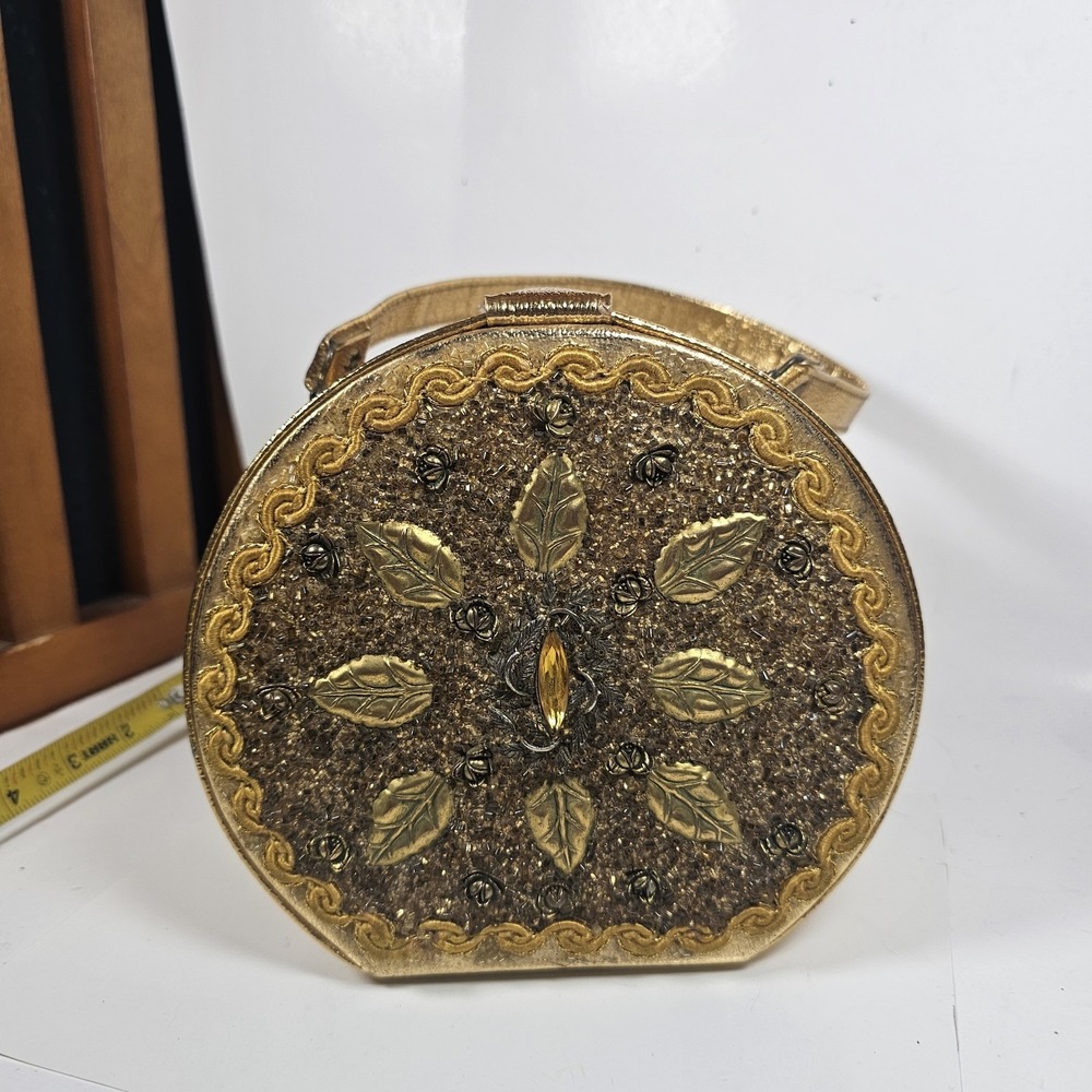 GOLD PURSE HANDBAG‎ GOLD ROUND PRE OWNED Vtg Beaded